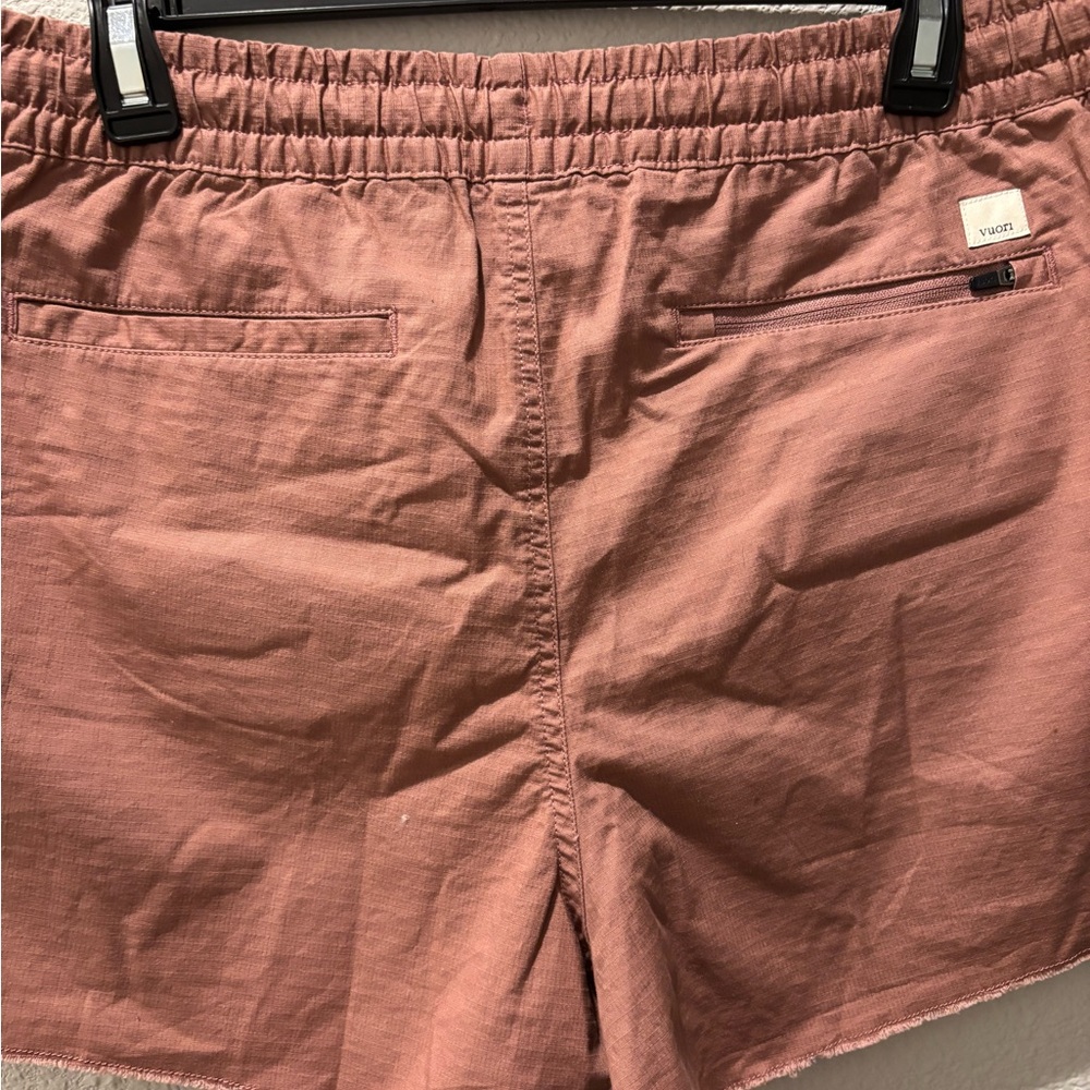 Vuori Dusty Rose Shorts with Zipper Pocket - Picture 3 of 6